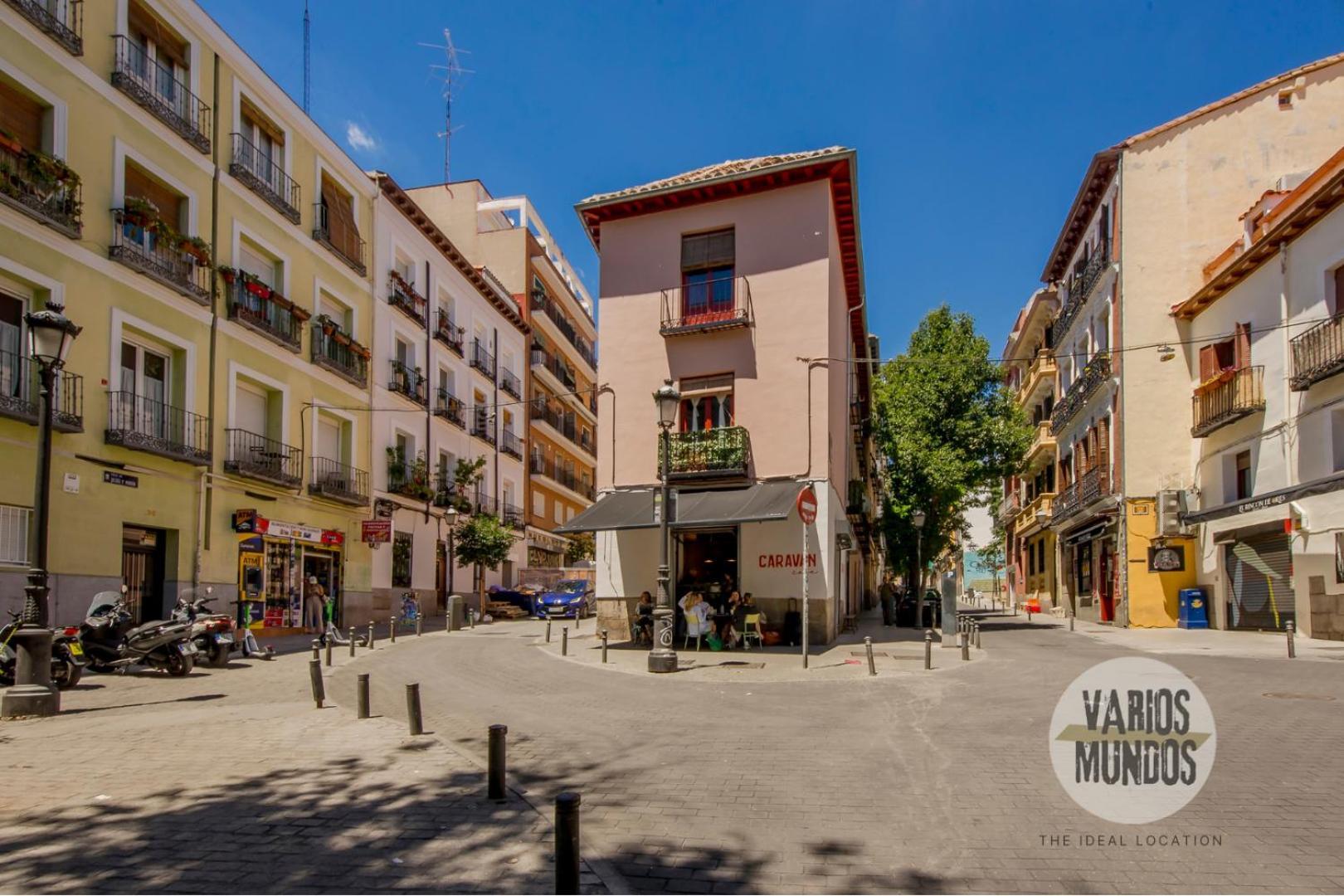 Paseo Por Madrid Para 7 En Lavapies E2 — Photos 1